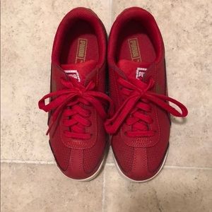 Boys Red Puma’s Size 1C
